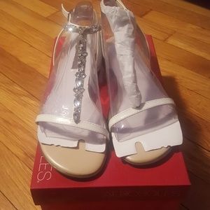 Aerosoles white chlearwater sandals